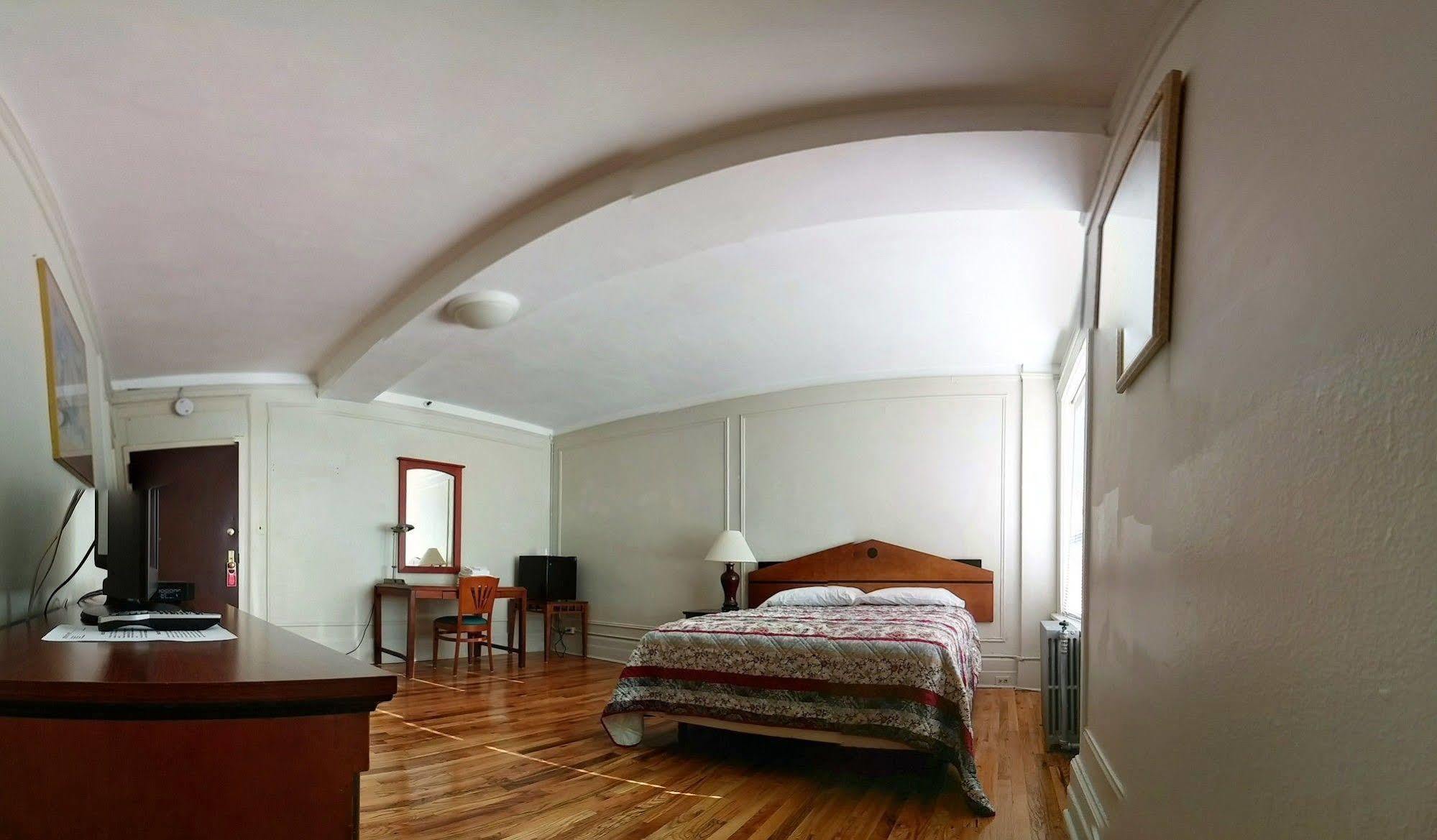 Hotel Riviera Newark Bagian luar foto
